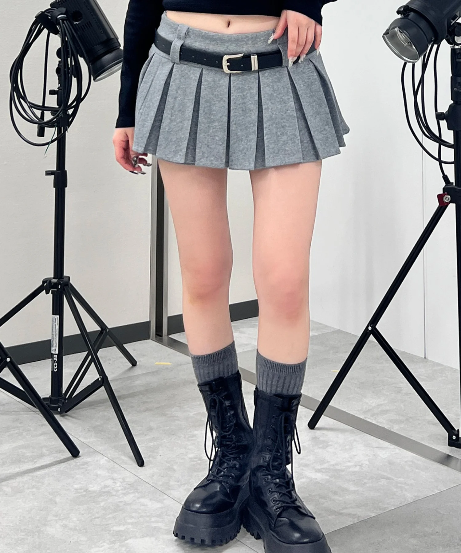 ベルト付きダブルウエストプリーツミニスカパン