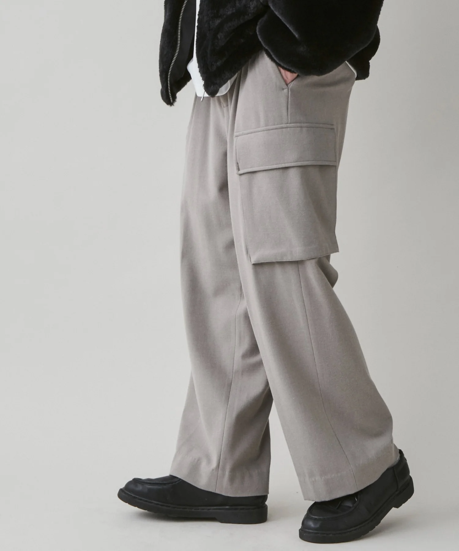 起毛TR ワイドカーゴスラックス - Image 15