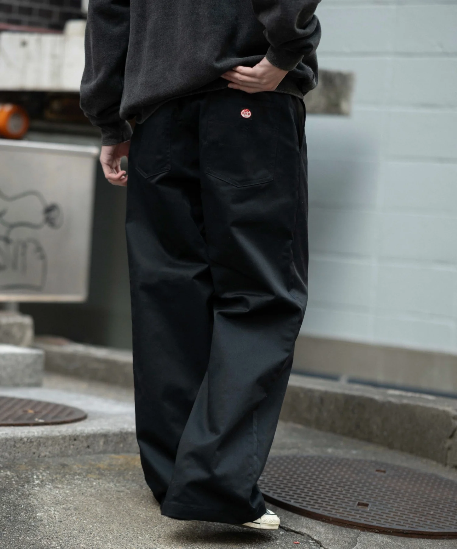 別注RED KAPタックワイドチノパンツ - Image 22