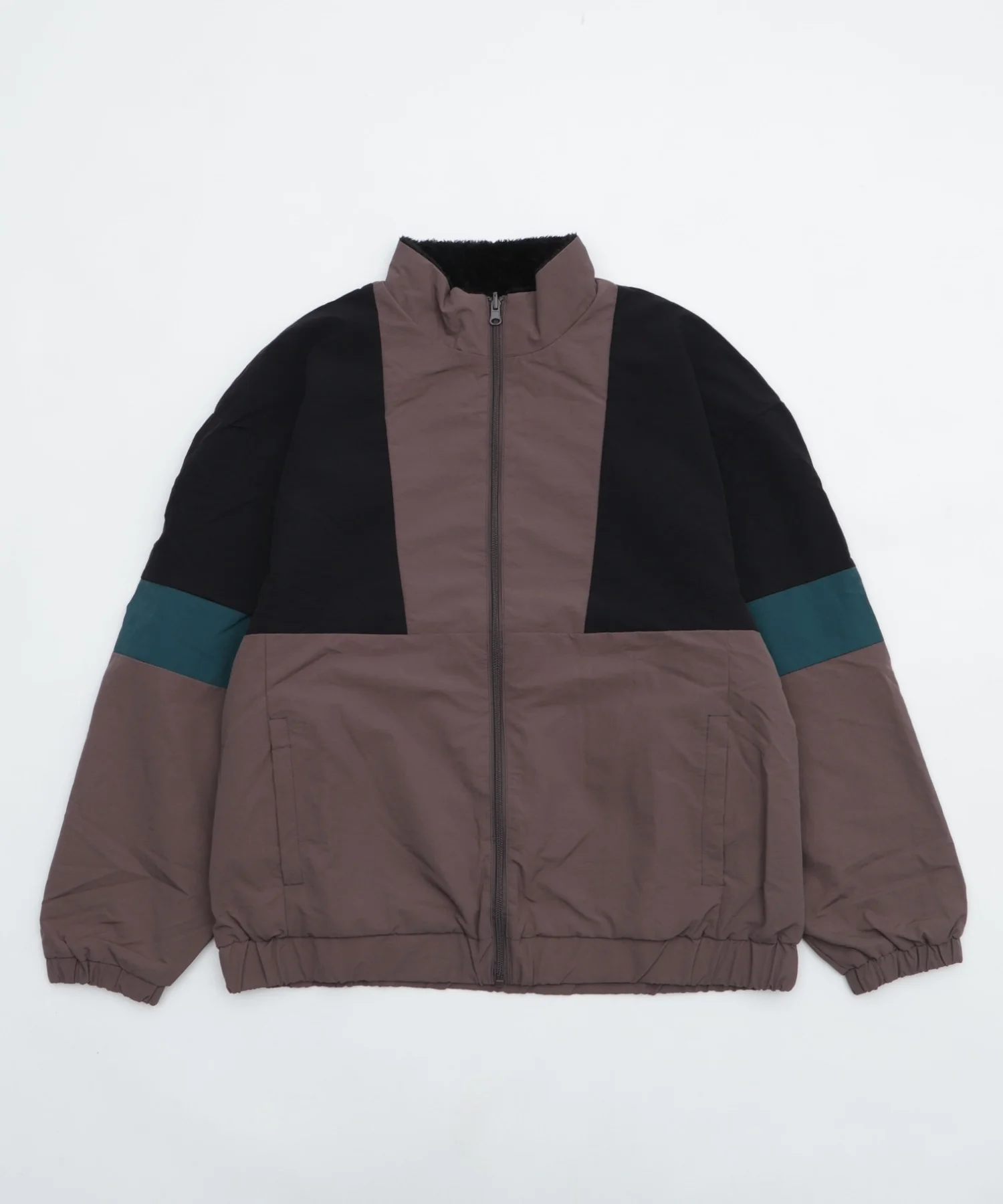 リバーシブルナイロンブルゾン - Image 4