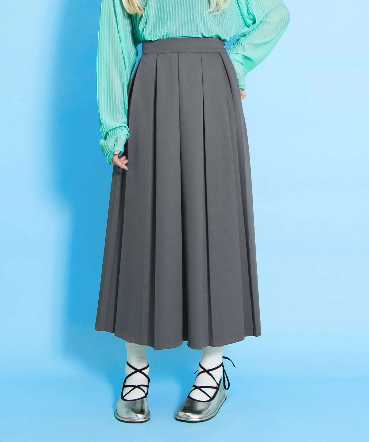 ボックスプリーツロングスカート