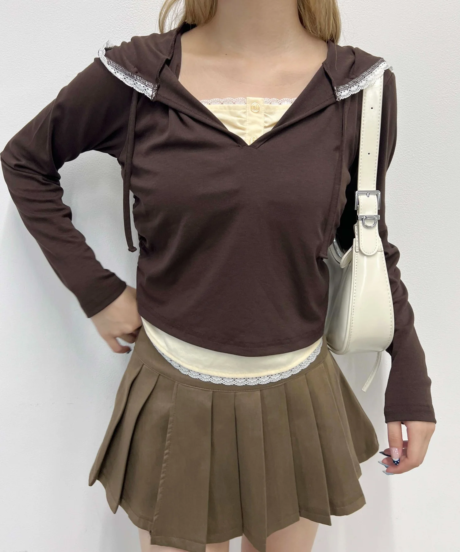 フェイクレイヤードカットパーカー