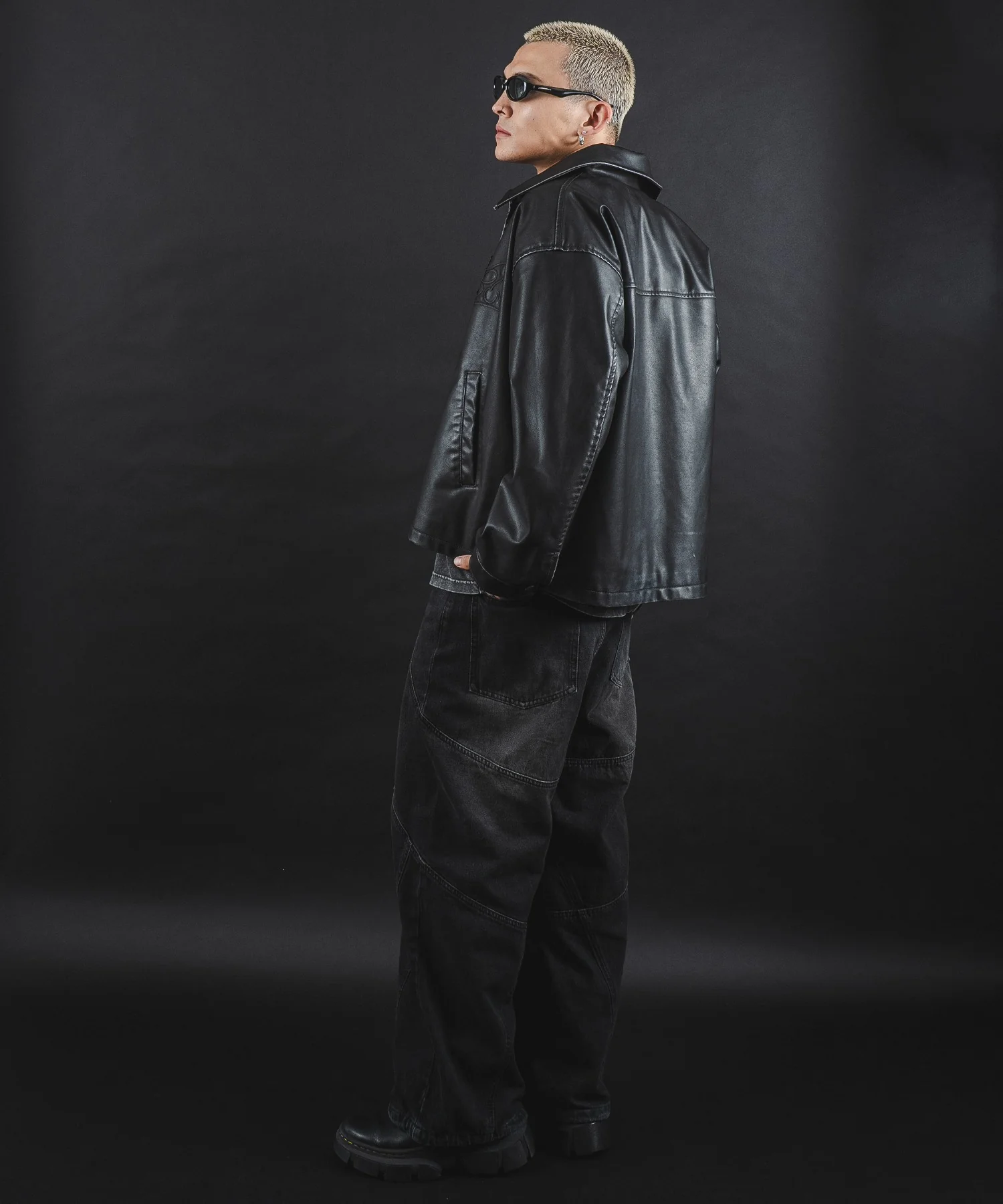 MA55IVE PUショートグラフィックブルゾン - Image 11