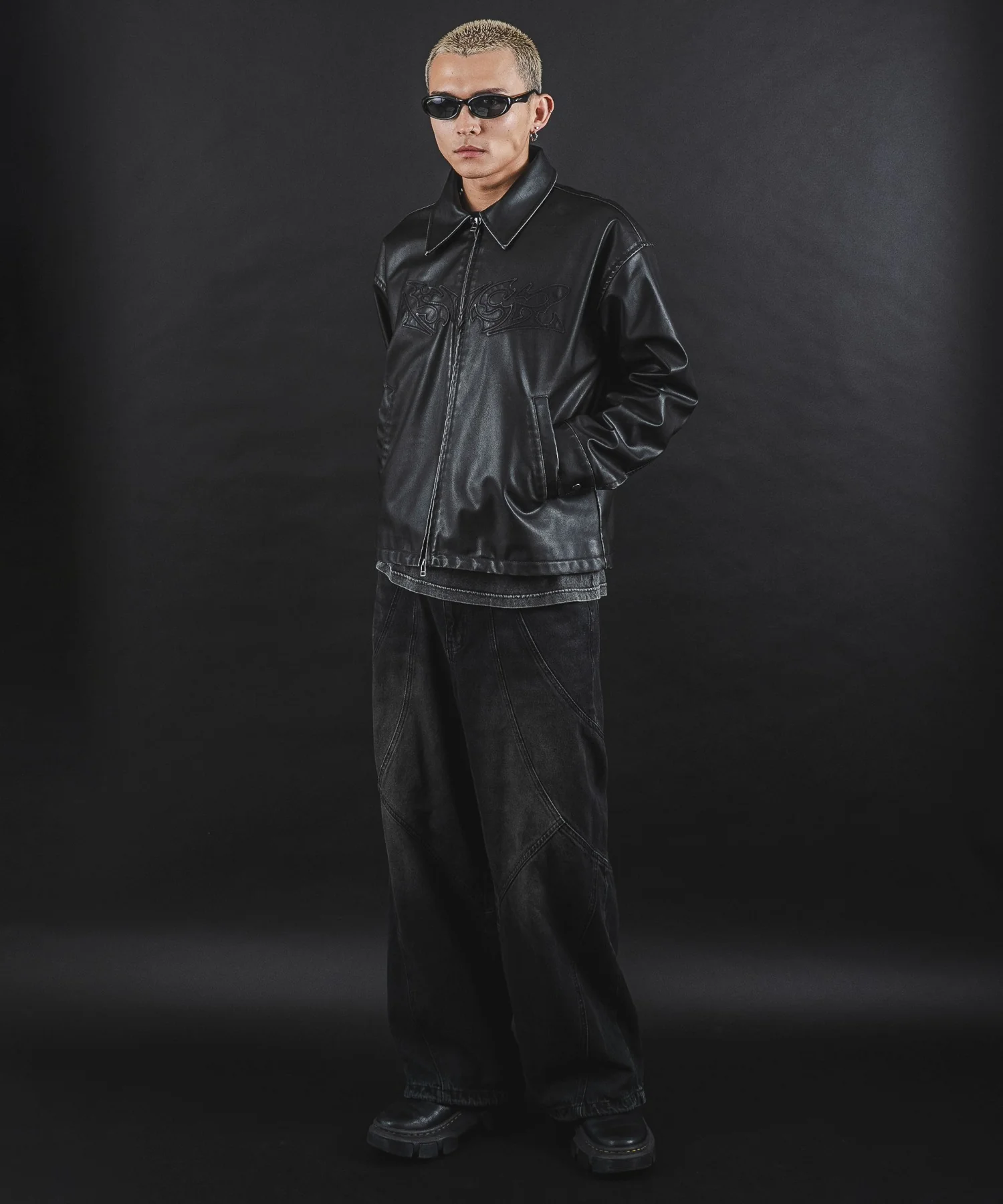 MA55IVE PUショートグラフィックブルゾン - Image 14