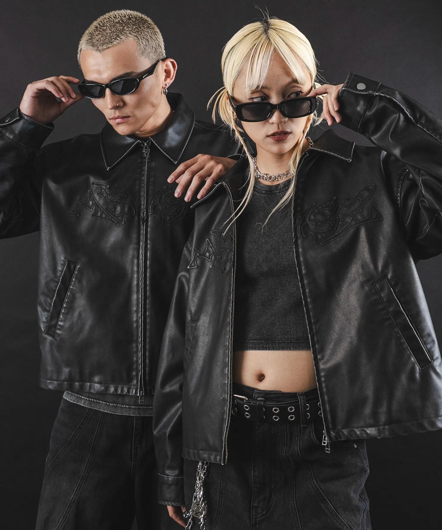 MA55IVE PUショートグラフィックブルゾン - Image 21