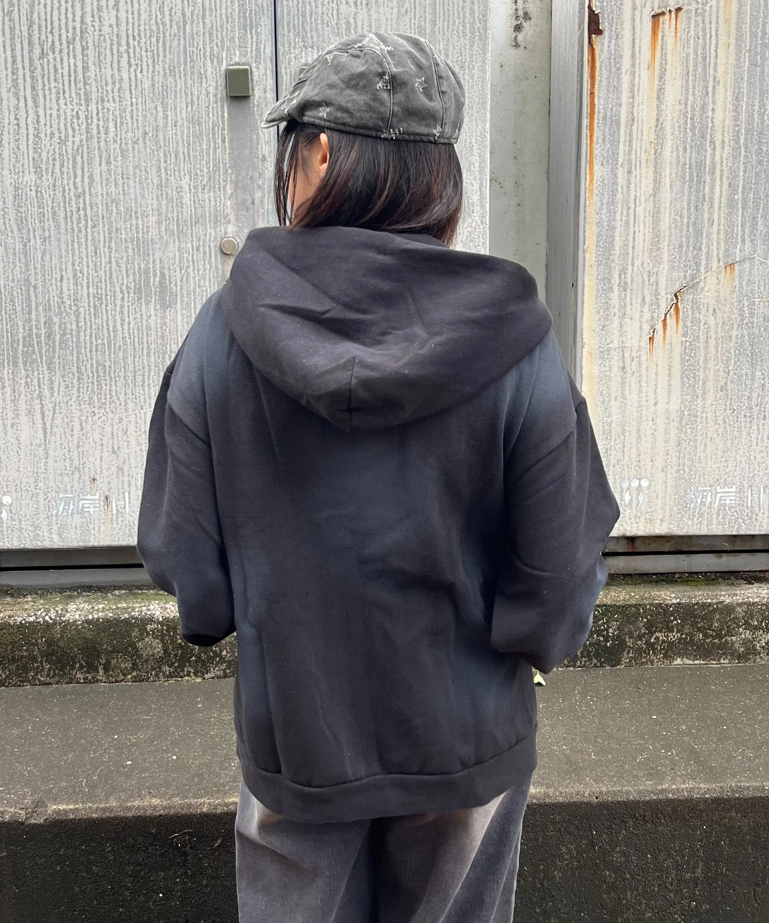 SEQUENZ ロゴフェードZIPパーカー - Image 13