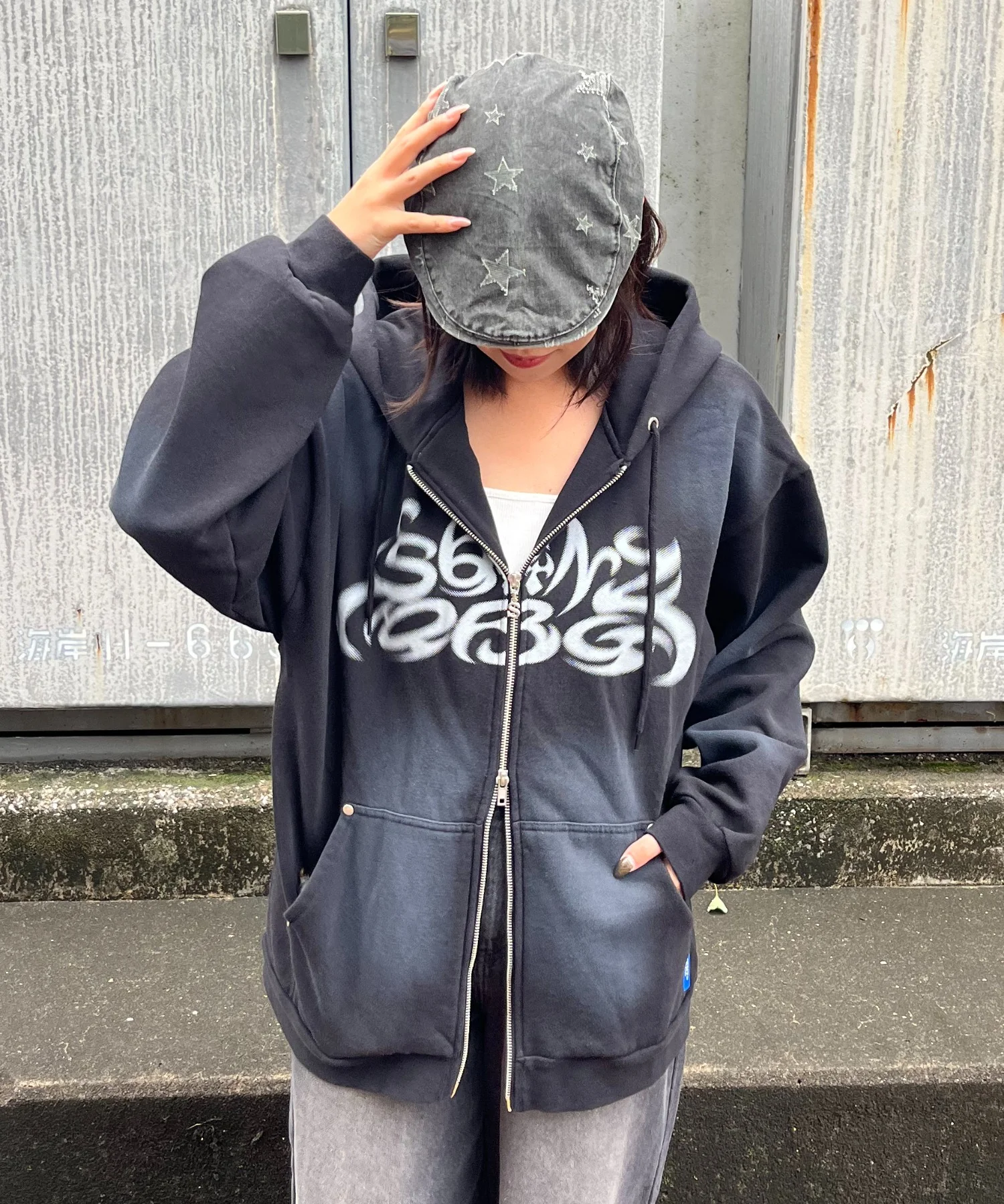 SEQUENZ ロゴフェードZIPパーカー - Image 3