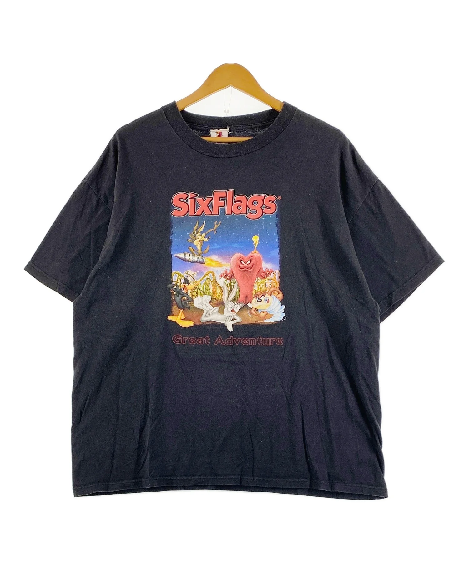 LOONEY TUNES キャラクターTシャツ