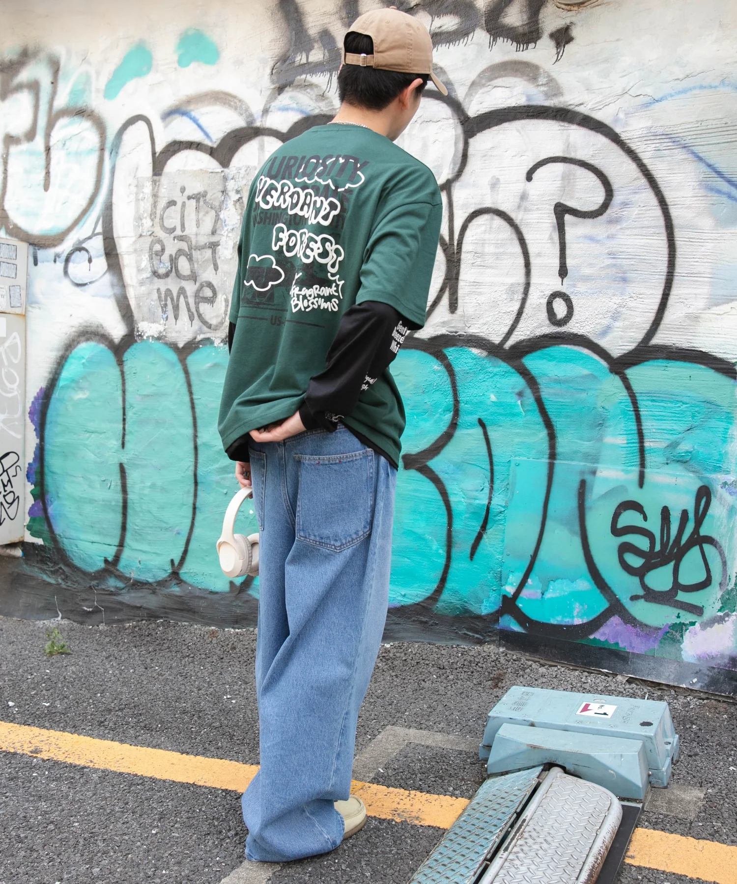 アクセ付きグラフィックアンサンブルT(LS) - Image 4